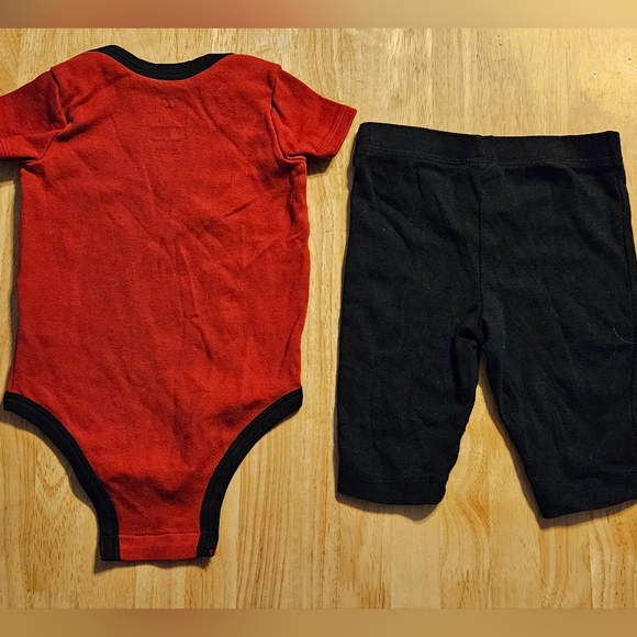 JORDAN Infant Onsie & Pant Set, Size 6-9M - Picture 2 of 5